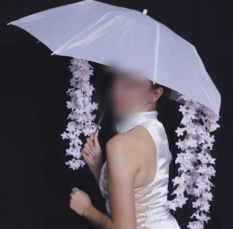 Angelica, 23