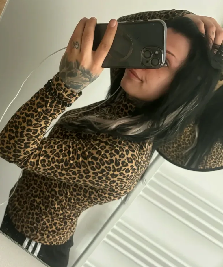 Lena, 20